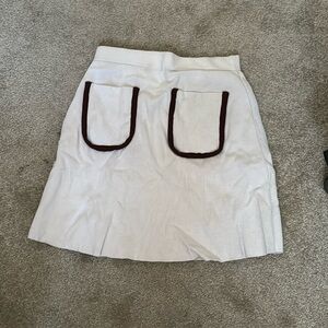 Skirt with pockets